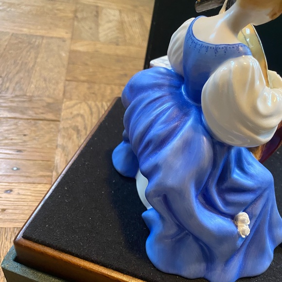 Royal doulton lute lady musicians statue - Picture 6 of 10